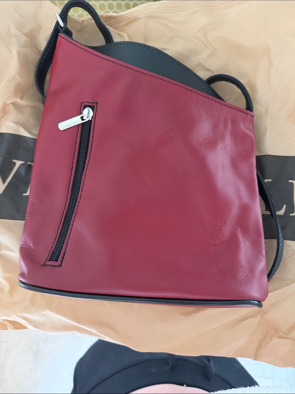 Vera Pelle Red and Black Leather Crossbody Bag